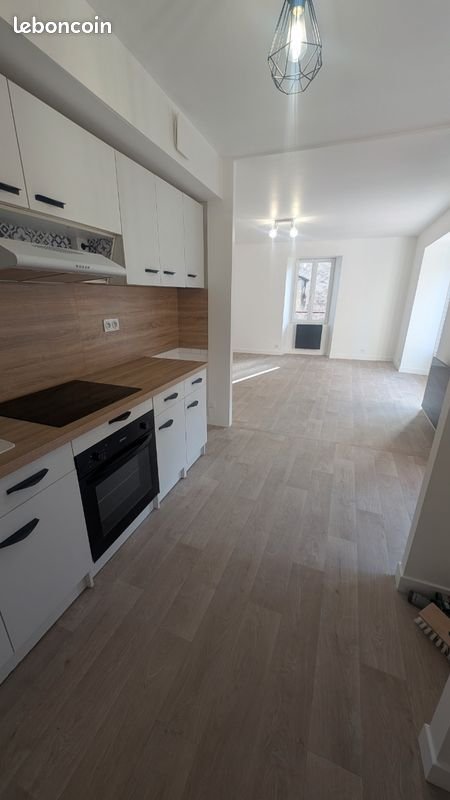 Appartement à louer, 45m², Laussonne