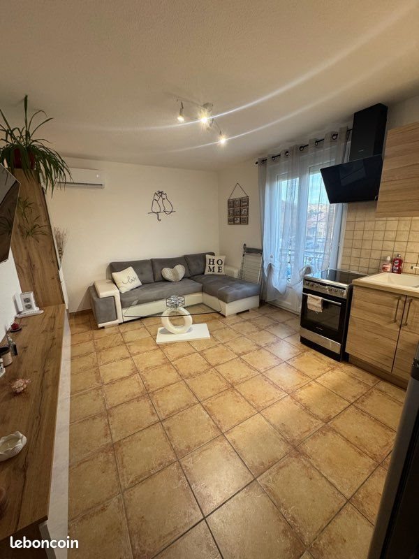 Appartement à louer, 43m², Laragne-Montéglin