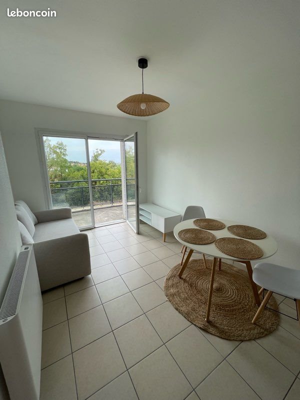 Appartement à louer, 37m², Bassens