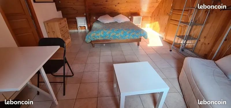 Maison à louer, 75m², Plougoumelen