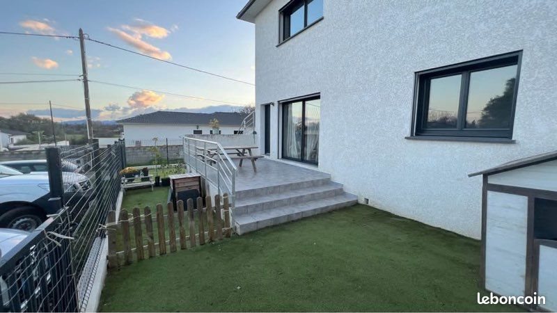 Appartement à louer, 70m², Prunelli-di-Fiumorbo