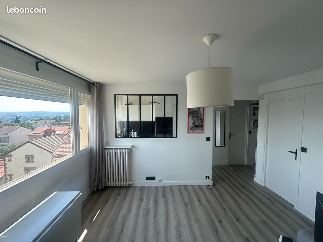 Appartement à louer, 35m², Suresnes