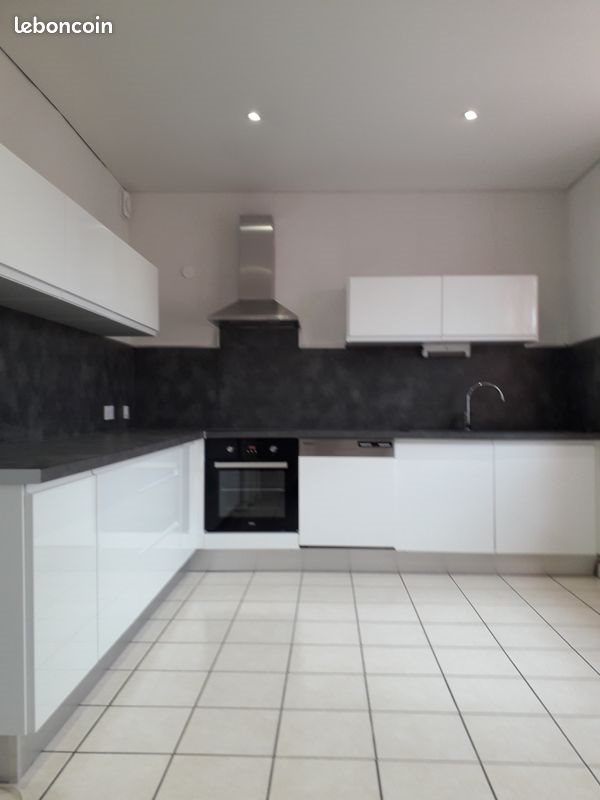 Maison à louer, 134m², Bourg-en-Bresse