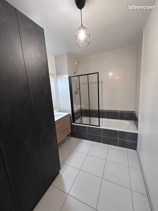 Appartement à louer, 58m², Annemasse