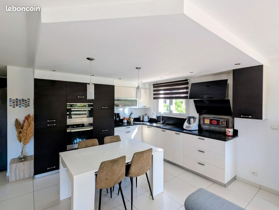 Appartement à vendre, 76m², Villaz