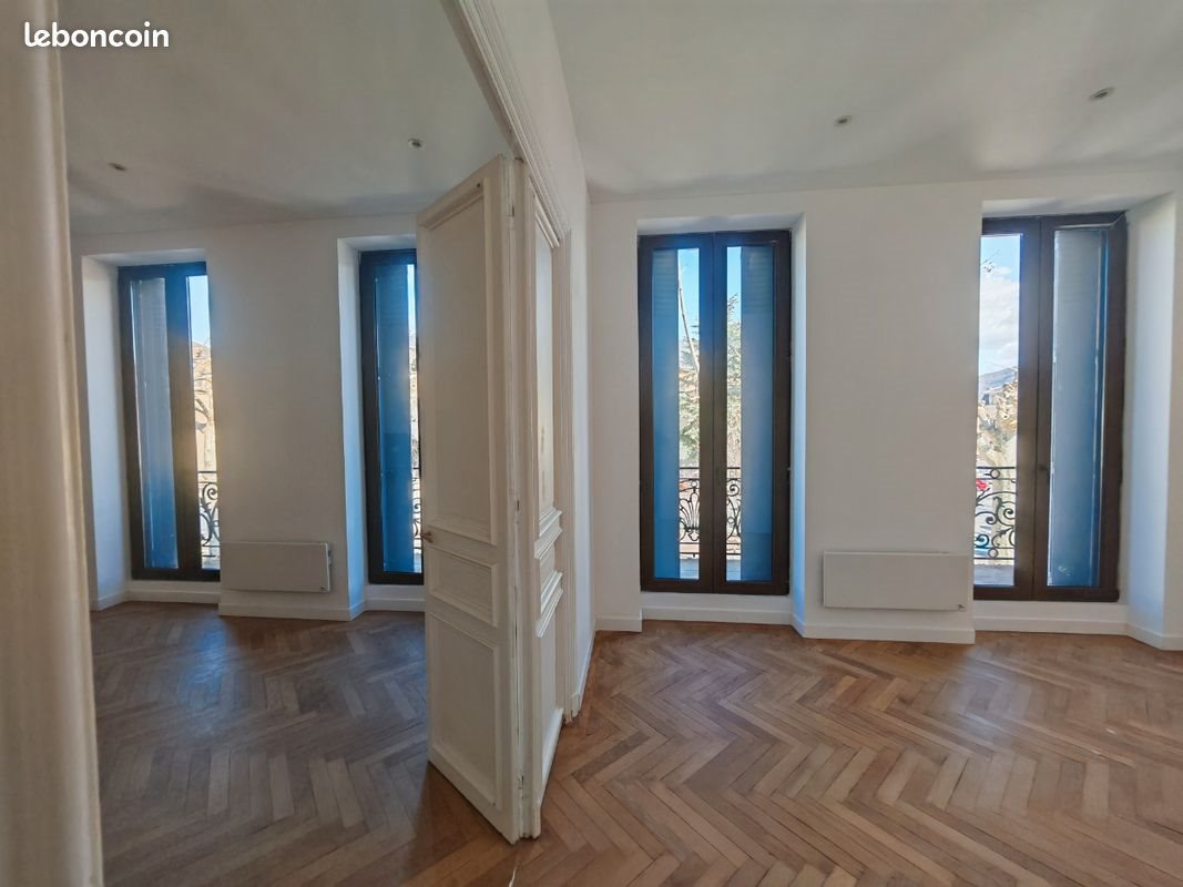 Appartement à louer, 40m², Millau
