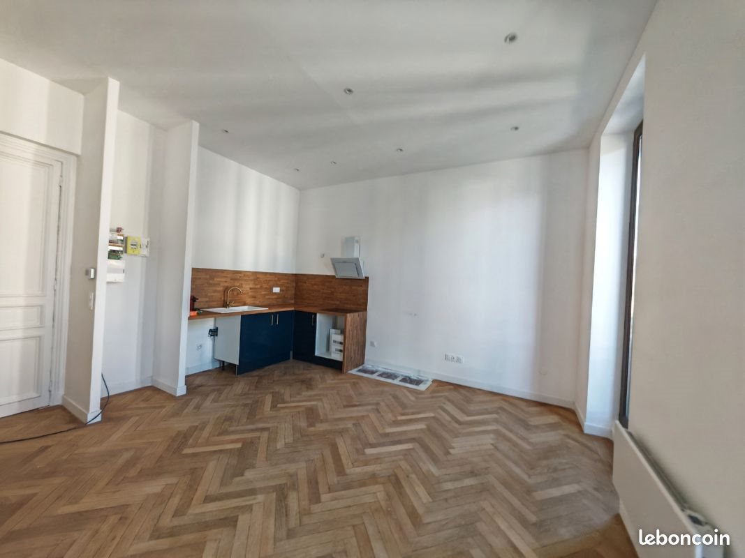 Appartement à louer, 40m², Millau