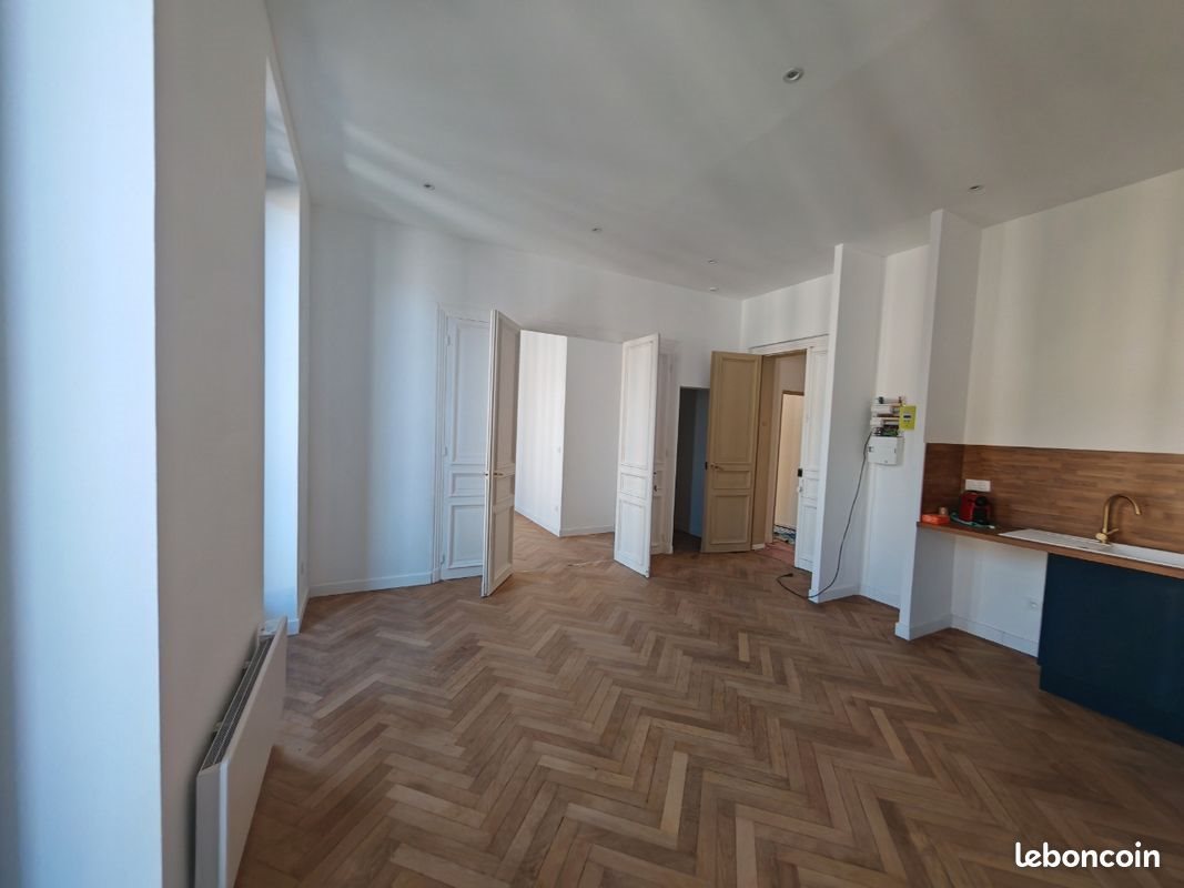 Appartement à louer, 40m², Millau