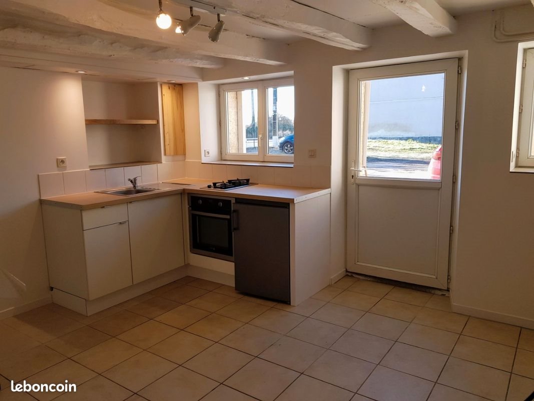 Maison à louer, 37m², Naintré