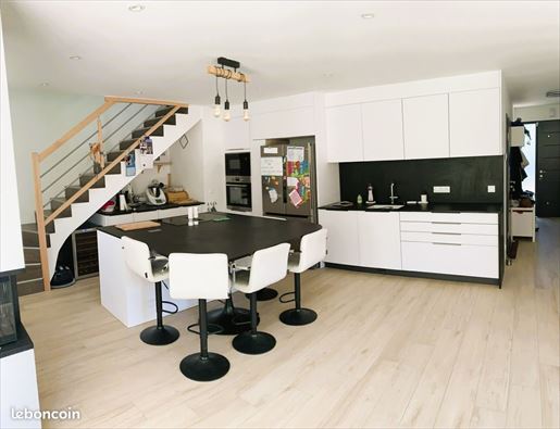 Advert pic 0