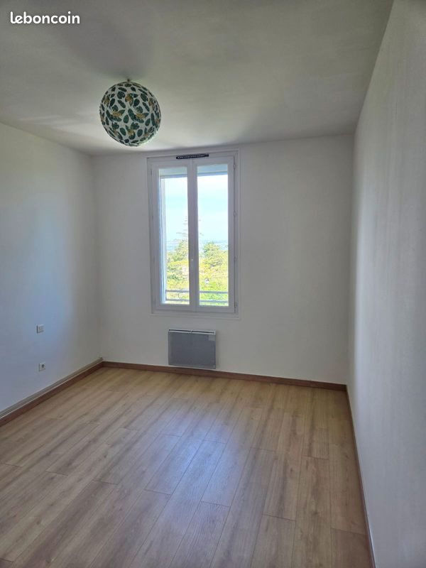 Appartement à louer, 90m², Revel