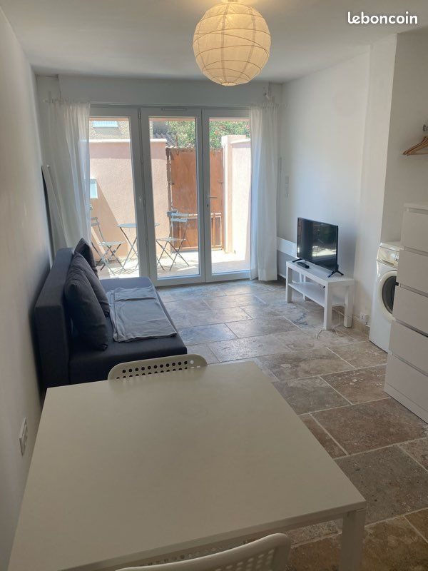 Appartement à louer, 18m², Gignac-la-Nerthe