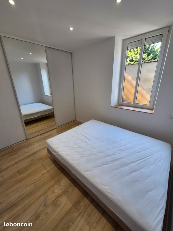Appartement à louer, 45m², Argentat