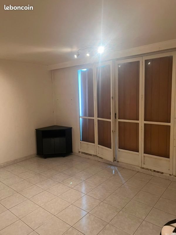 Appartement à louer, 30m², Coubron