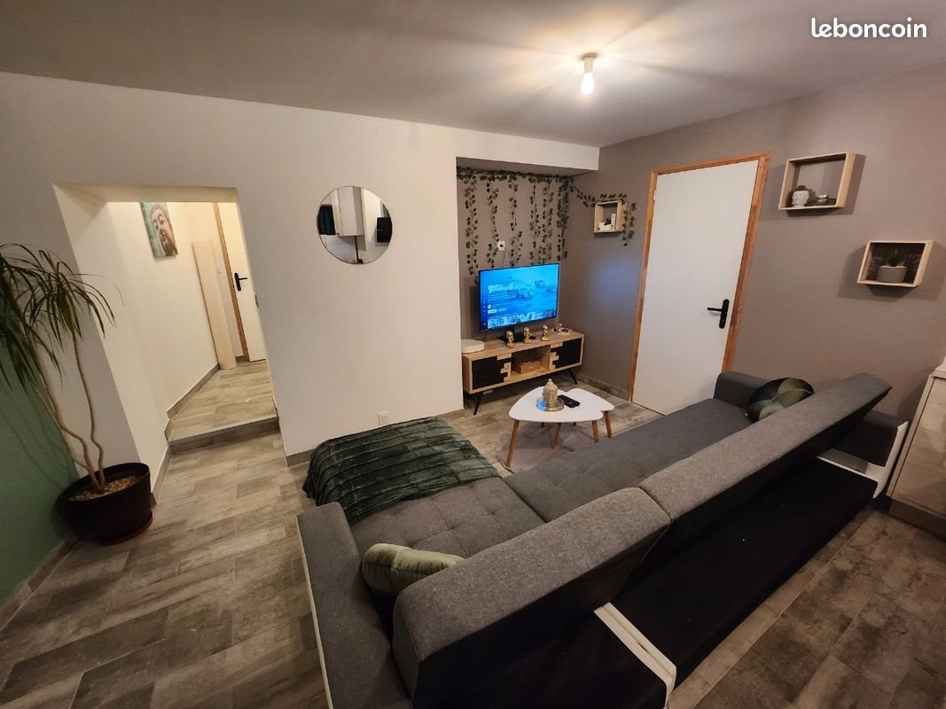 Appartement à louer, 45m², Baud
