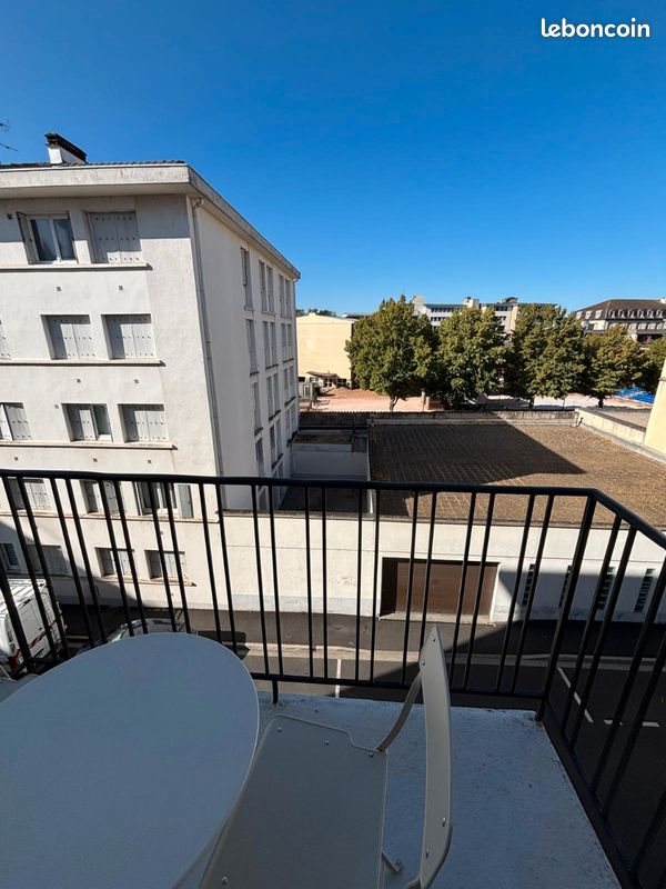 Appartement à louer, 55m², Aurillac