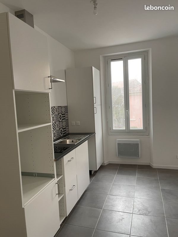Appartement à louer, 40m², Toulon