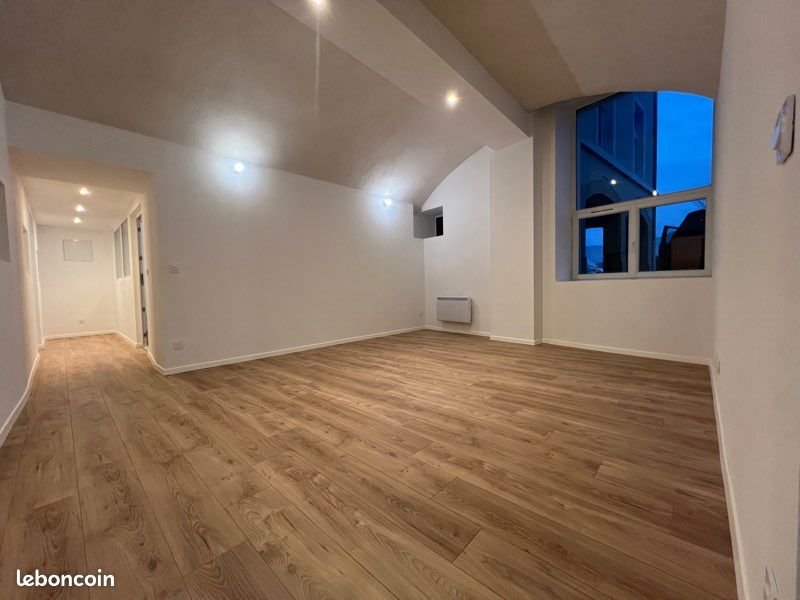 Appartement à louer, 180m², Miribel-les-Echelles