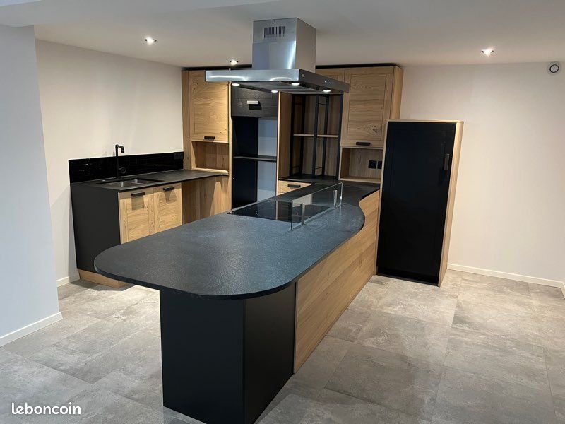 Appartement à louer, 180m², Miribel-les-Echelles