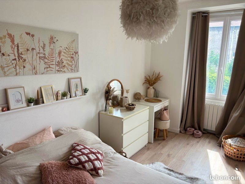 Appartement à louer, 27m², Saint-Etienne