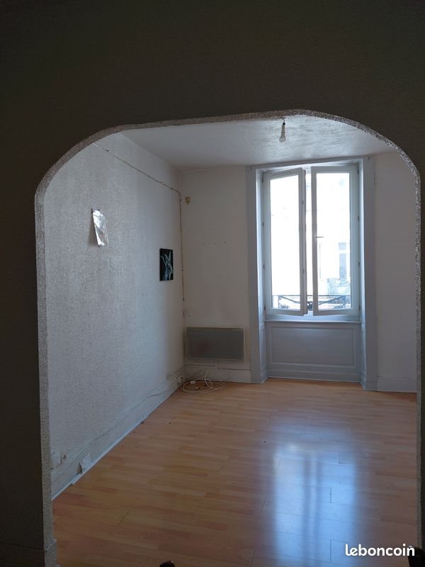 Appartement à louer, 27m², Lons-le-Saunier