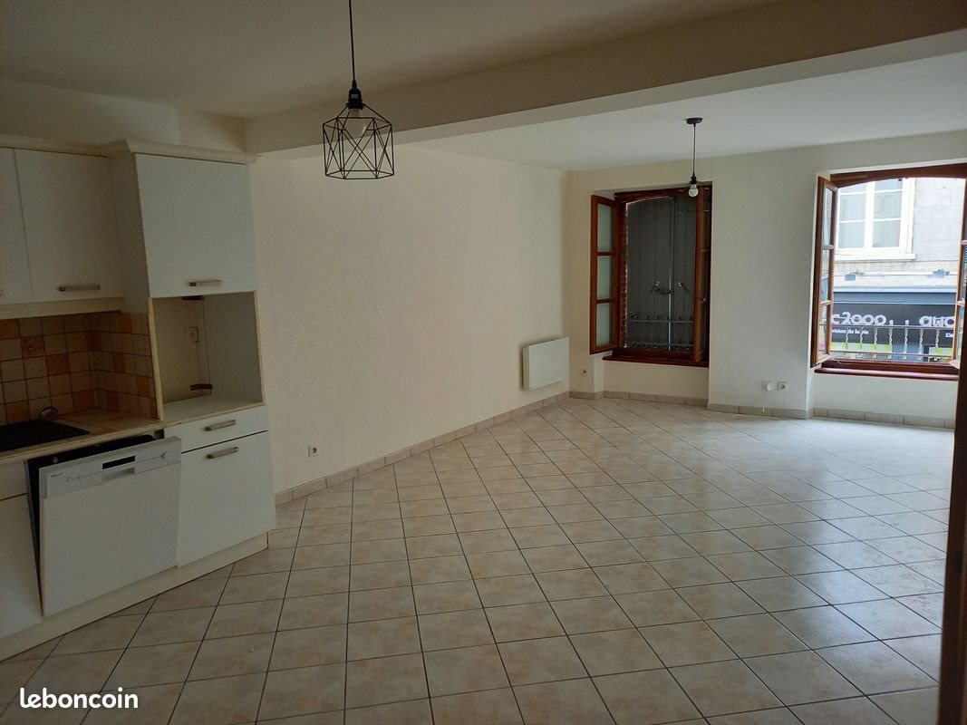 Appartement à louer, 77m², Brioude