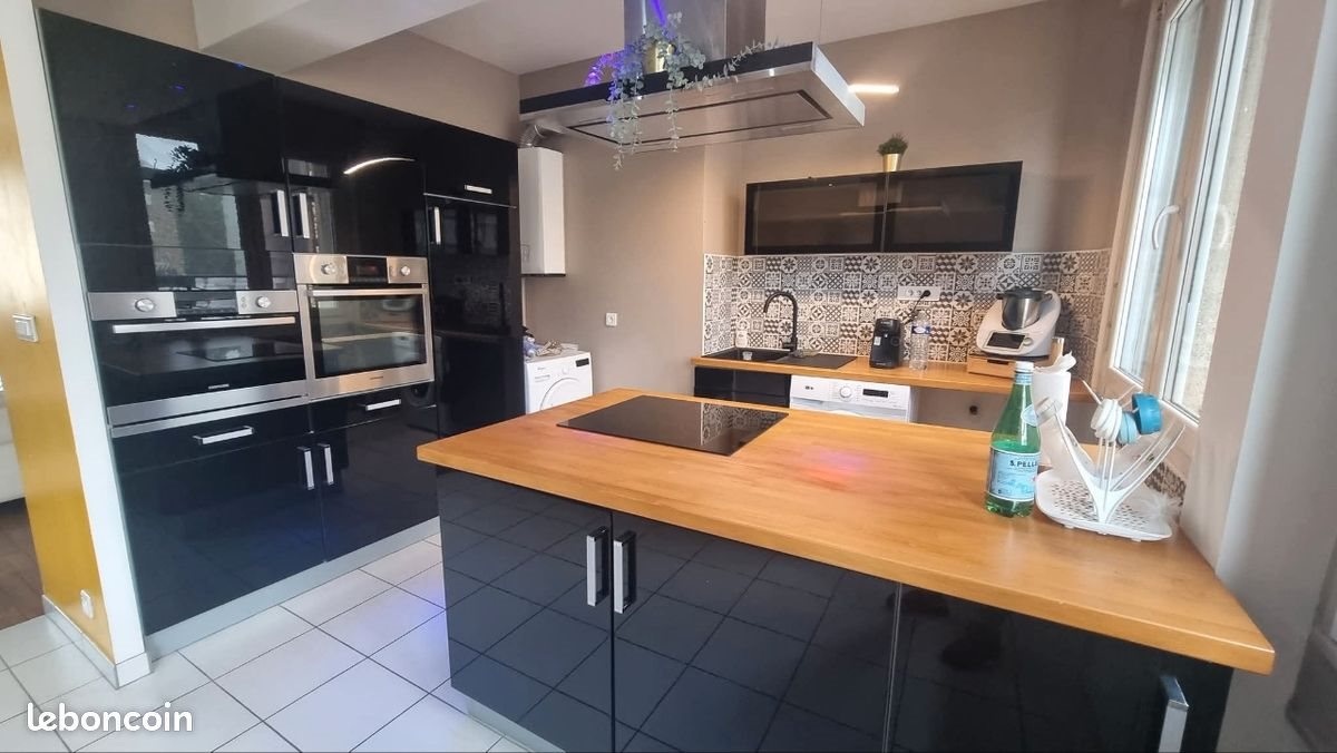 Appartement à louer, 102m², Sedan