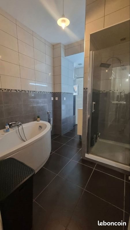 Appartement à louer, 102m², Sedan