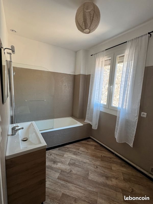 Appartement à louer, 98m², Narbonne