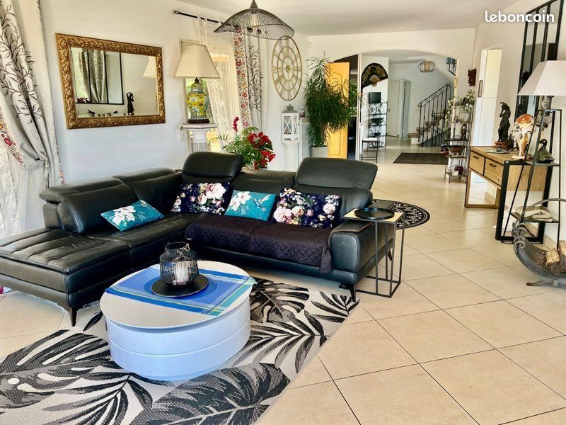 Maison à vendre, 220m², Fréjus