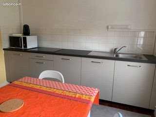 Appartement à louer, 70m², Pont-de-Buis-lès-Quimerch