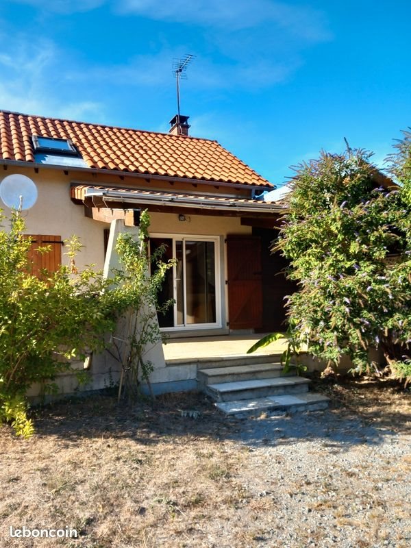 Maison à louer, 55m², Chaptelat