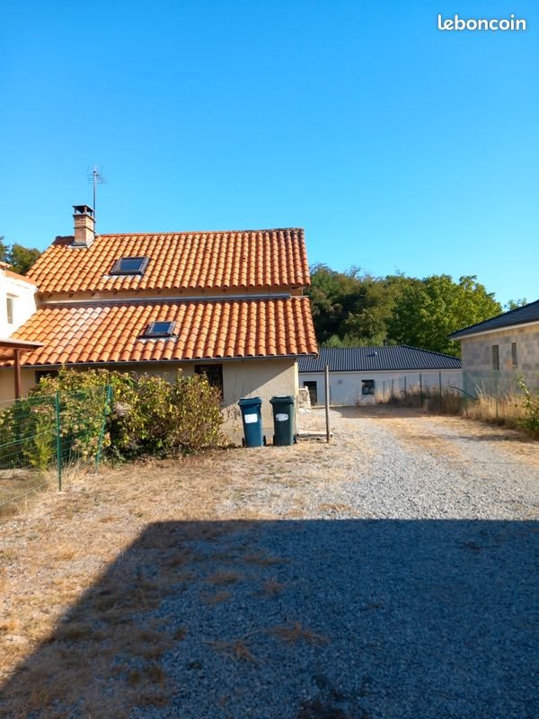 Maison à louer, 55m², Chaptelat