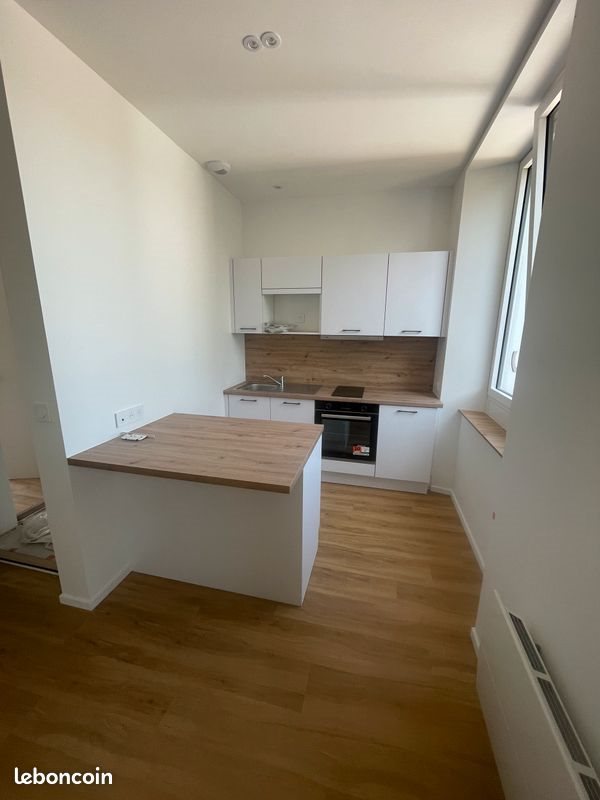 Appartement à louer, 25m², Landerneau