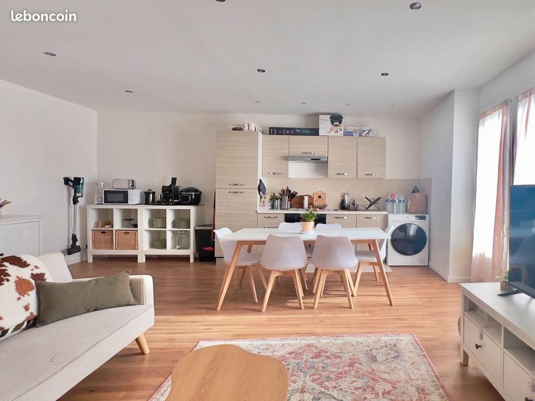 Appartement à louer, 58m², Cadenet