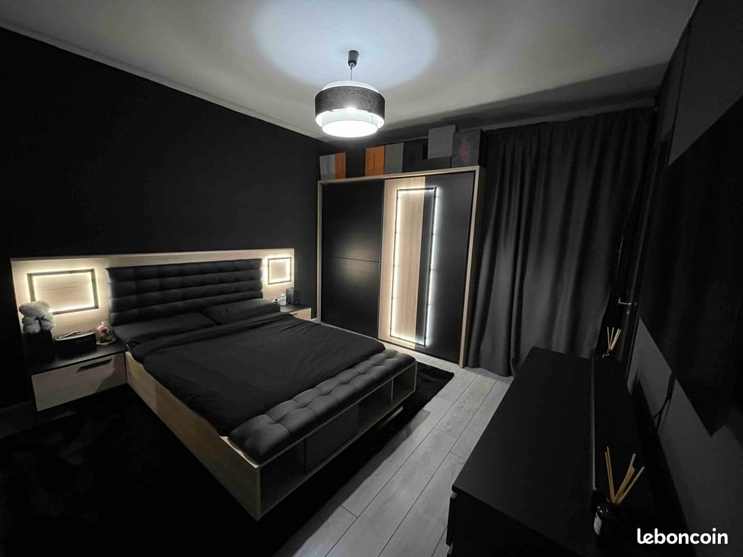 Appartement à louer, 83m², Saint-Max