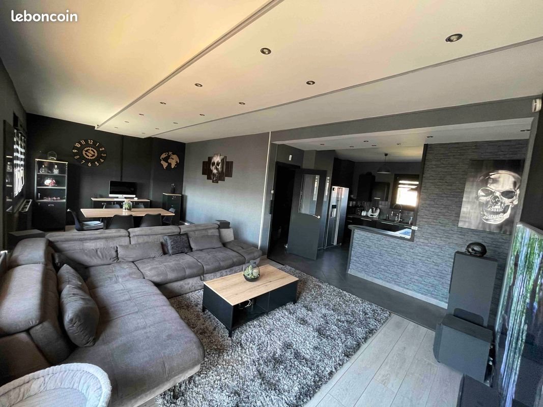 Appartement à louer, 83m², Saint-Max