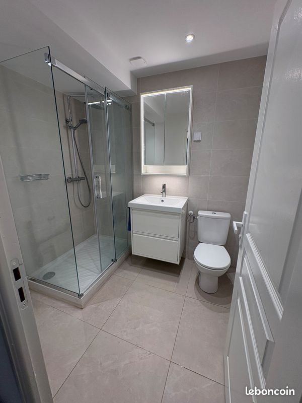 Appartement à louer, 45m², Saint-Maximin-la-Sainte-Baume