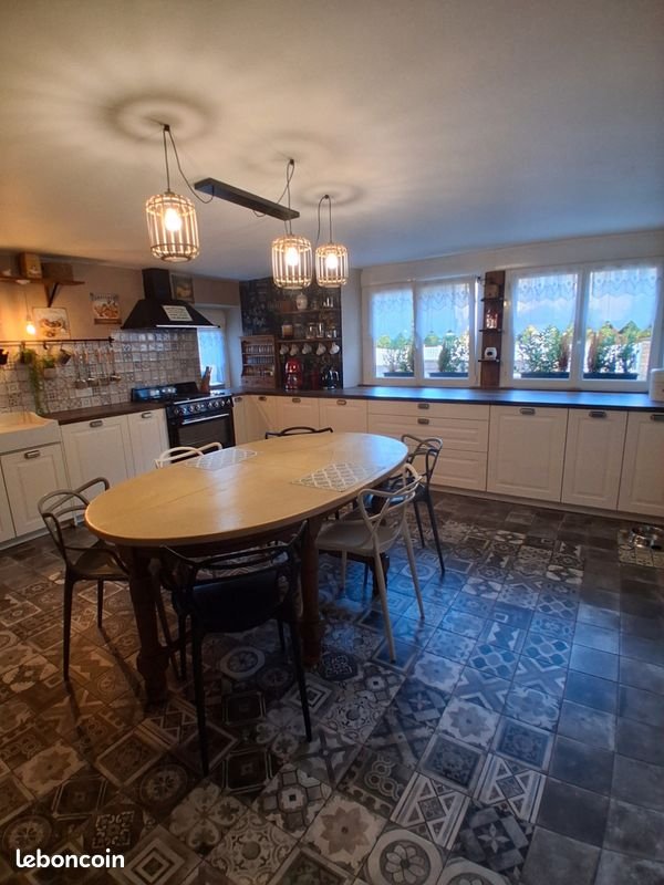 Maison à vendre, 175m², Froideconche