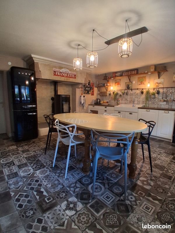 Maison à vendre, 175m², Froideconche