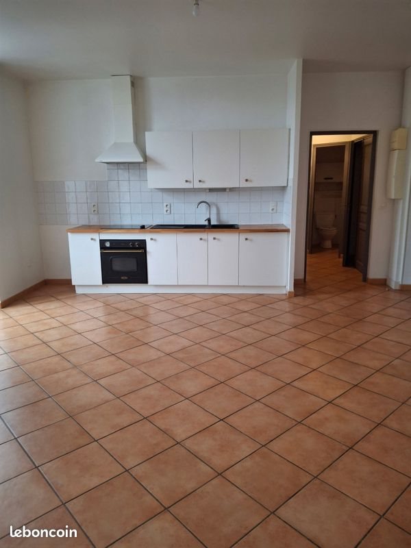 Appartement à louer, 75m², Villeneuve-de-Berg