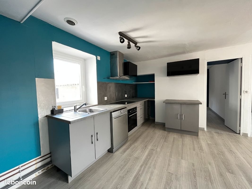 Appartement à vendre, 55m², Pont-de-Chéruy