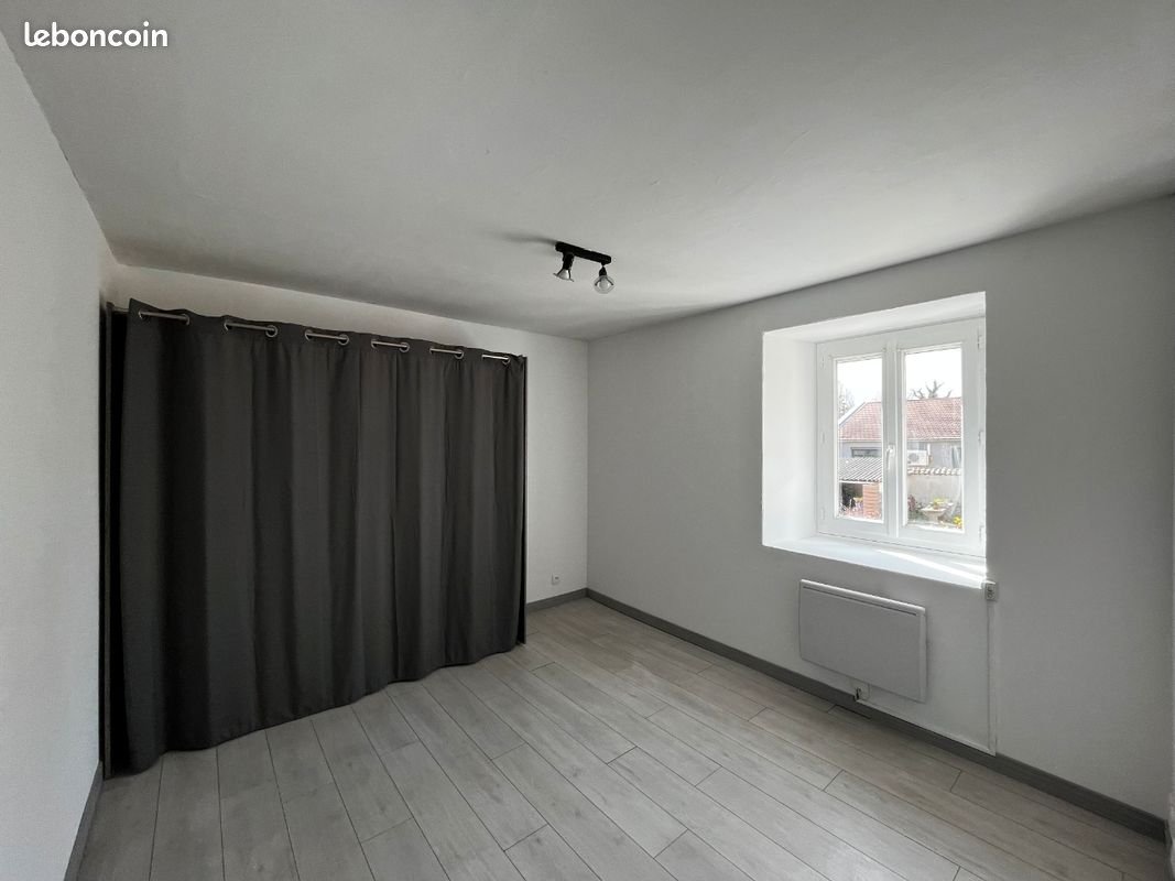 Appartement à vendre, 55m², Pont-de-Chéruy
