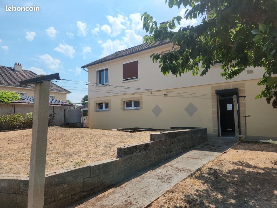 Maison à vendre, 118m², Sainte-Gauburge-Sainte-Colombe