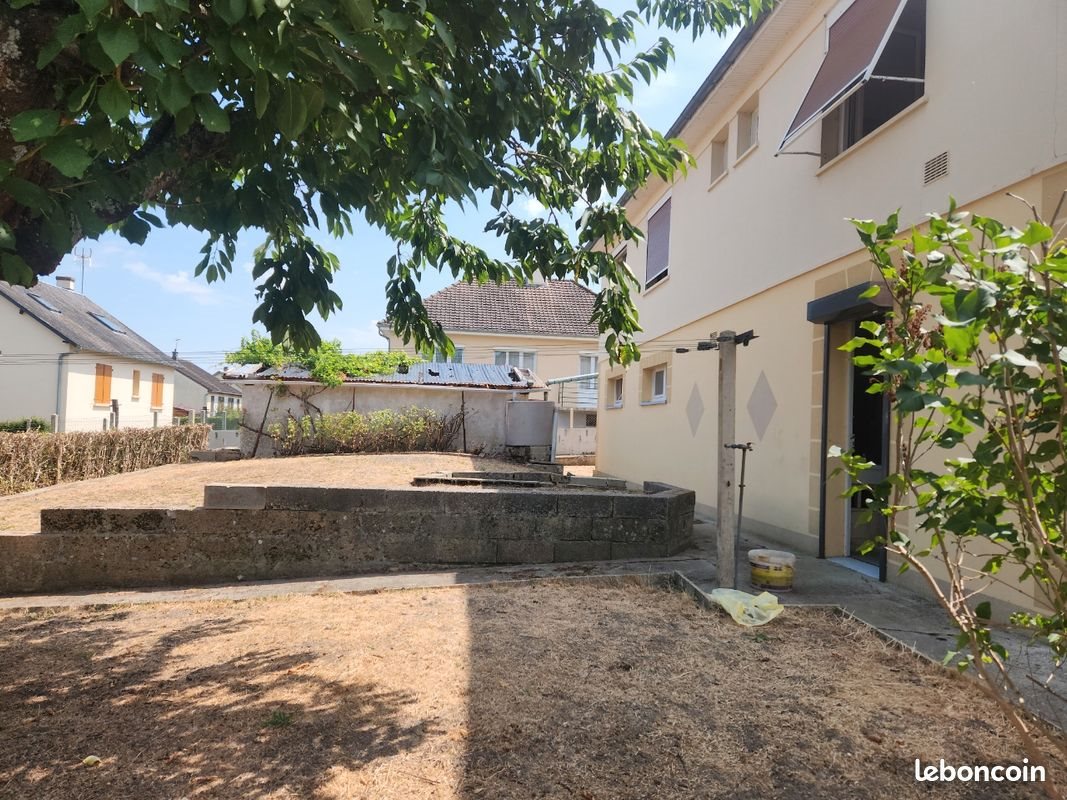 Maison à vendre, 118m², Sainte-Gauburge-Sainte-Colombe