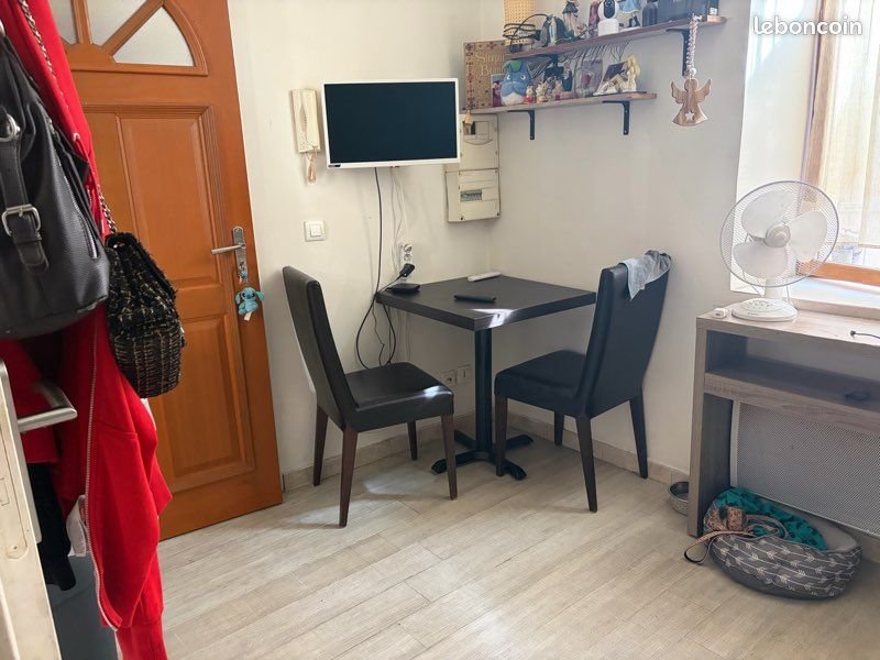 Appartement à louer, 13m², Lambesc