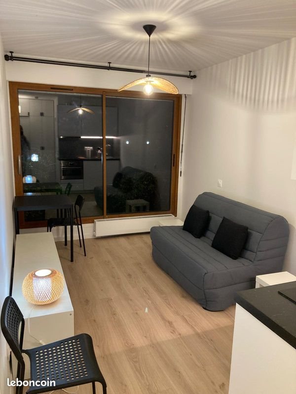 Appartement à louer, 16m², Sèvres