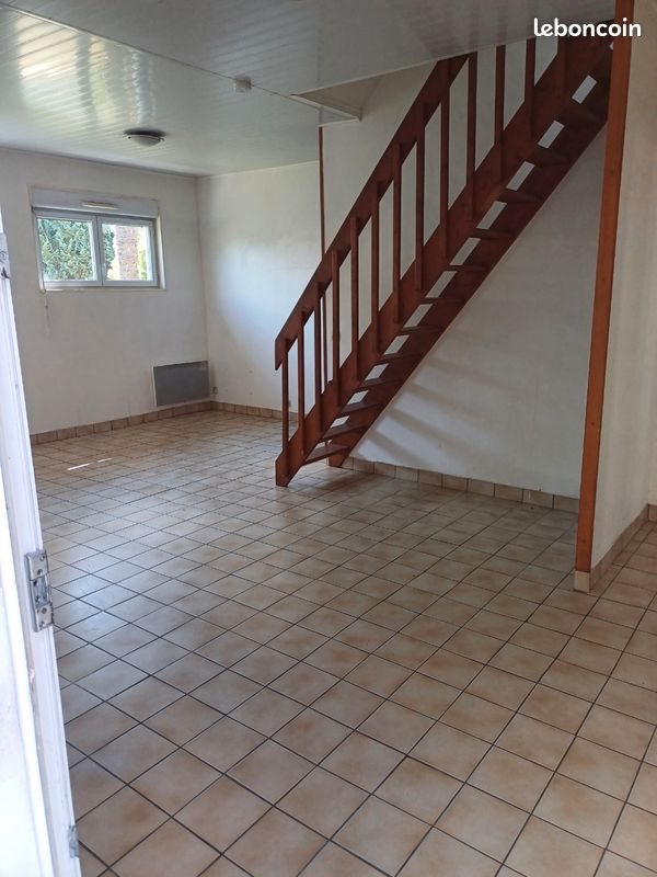 Appartement à louer, 49m², Cozes