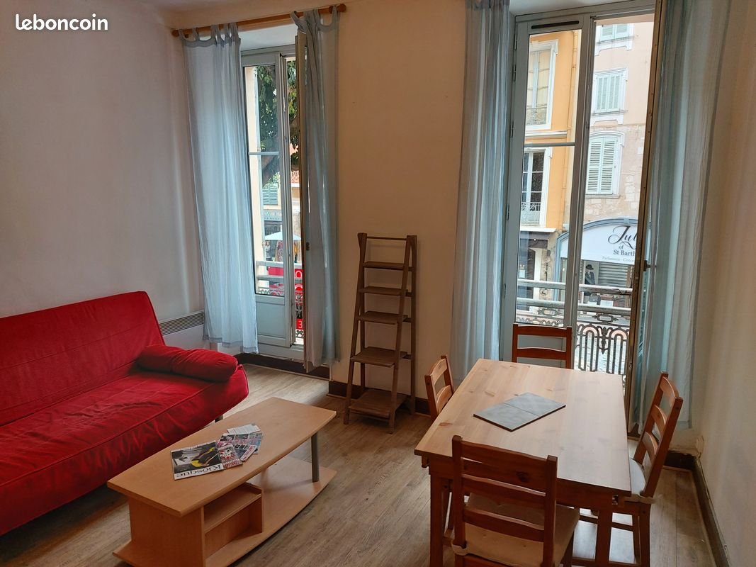 Appartement à louer, 47m², Grasse