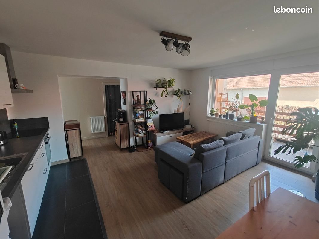 Appartement à louer, 65m², Dolving